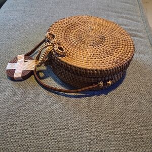 Round Woven Tan Purse